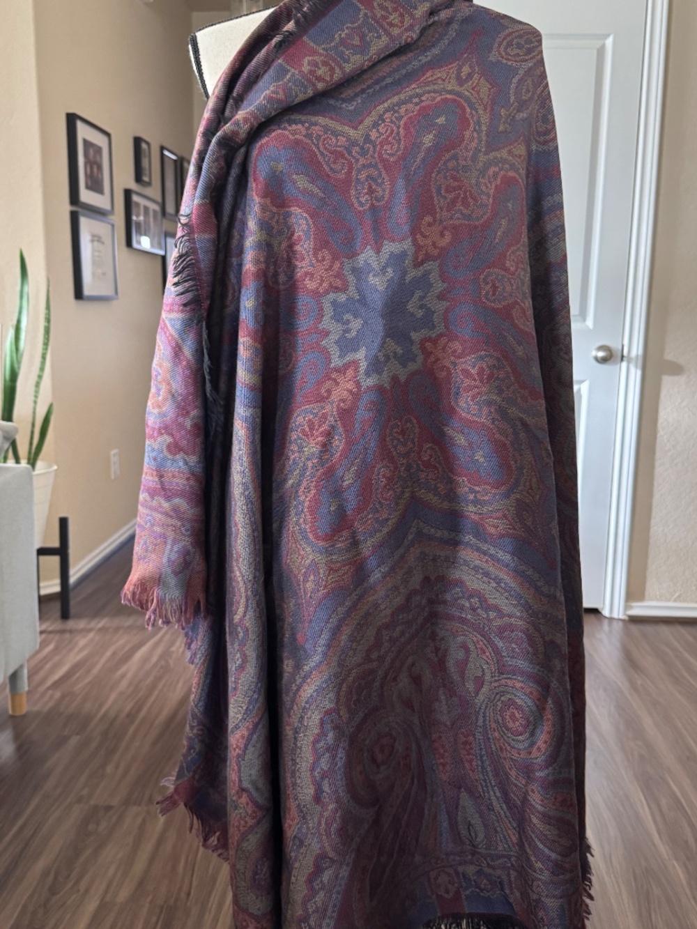 Liberty of London Oversized Wool Scarf  Shawl Wrap Paisley 54" - Picture 7 of 8